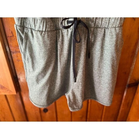 Casual Gray Sleeveless Romper Drawstring Waist Jumpsuit‎ - Picture 3 of 4